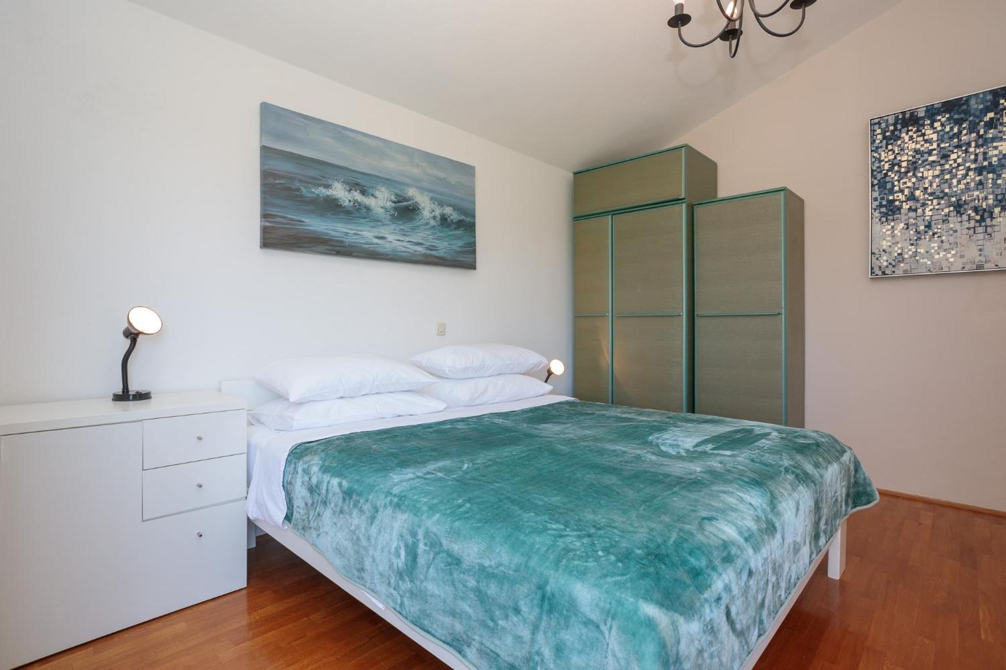 Apartments Delfin Крк Экстерьер фото